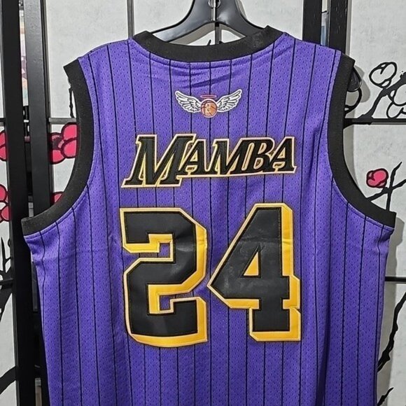 Kobe Bryant The Legend Basketball Jersey Size XL New - Picture 8 of 10